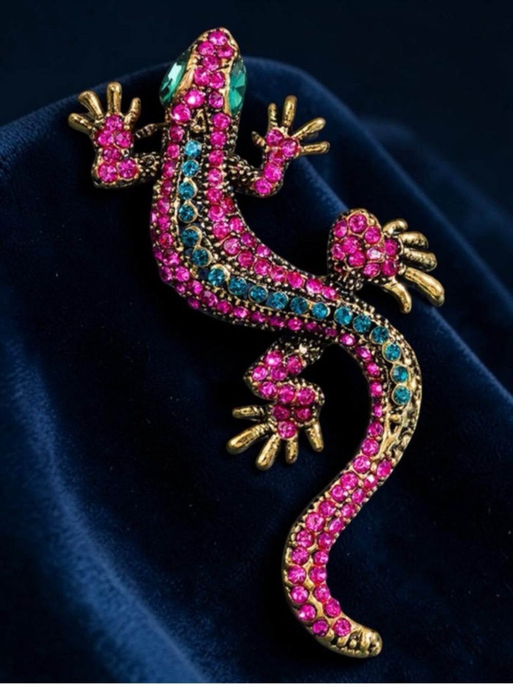 Rhinestone Gecko Pendant & Brooch